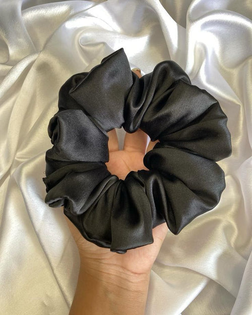 BLACK-ANTRAA SCRUNCHIE