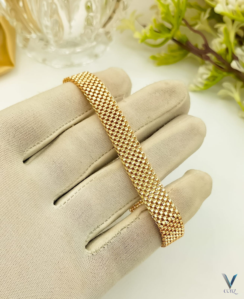 Vconz Braclet | Glod Plated