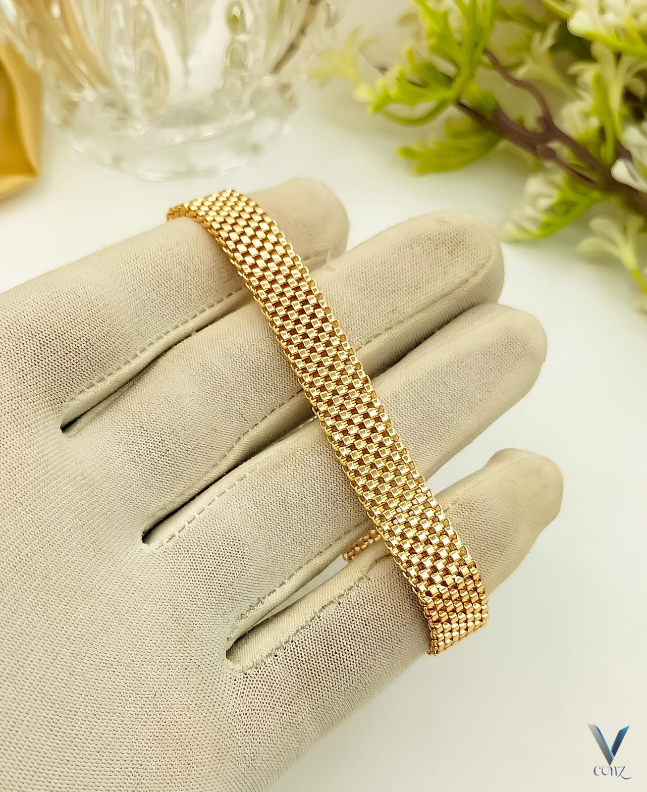 Vconz Braclet | Glod Plated