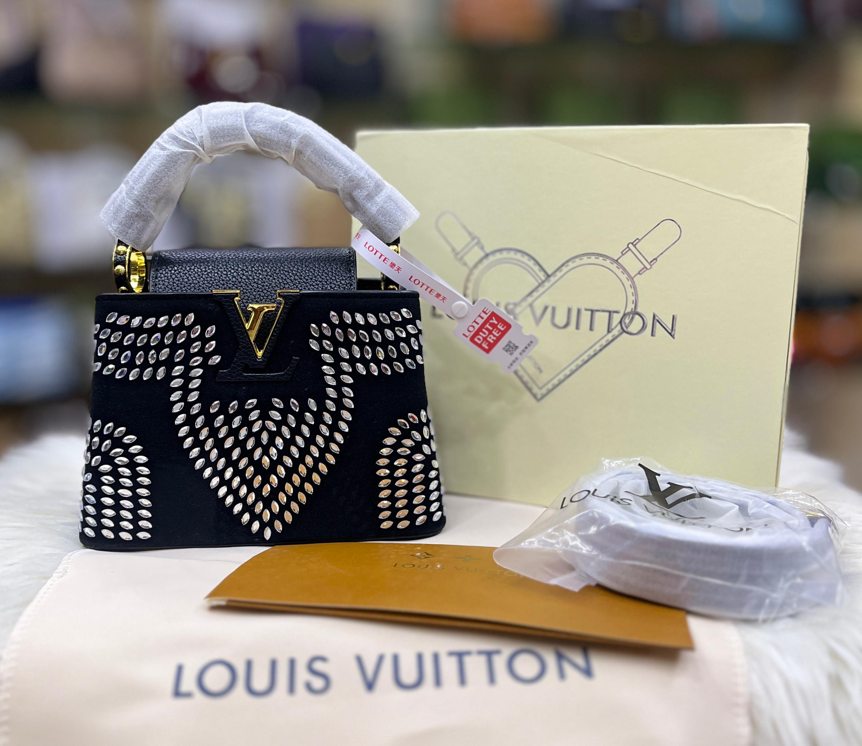 Louis Vuitton | Capucines Mini handbag