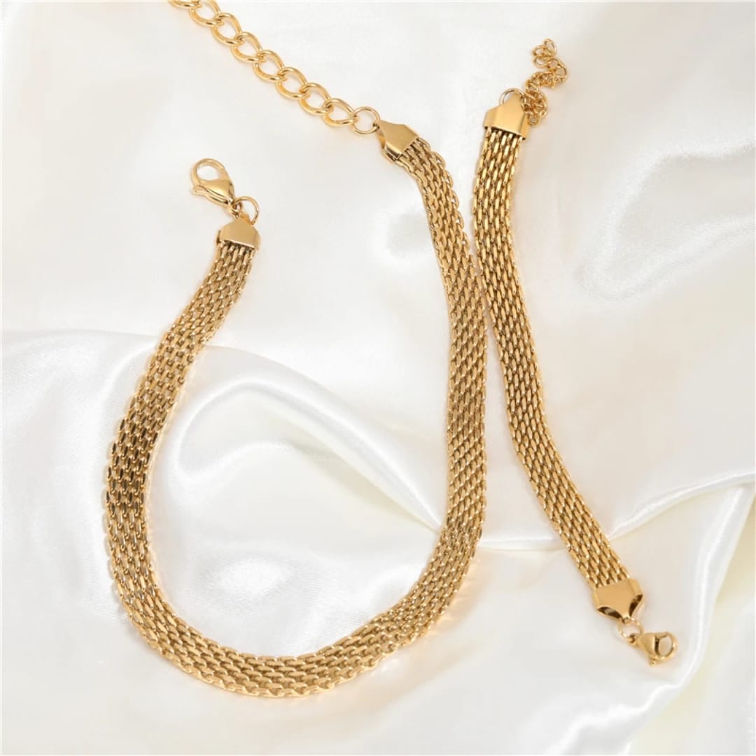 Classic Gold Mesh Chain Bracelet